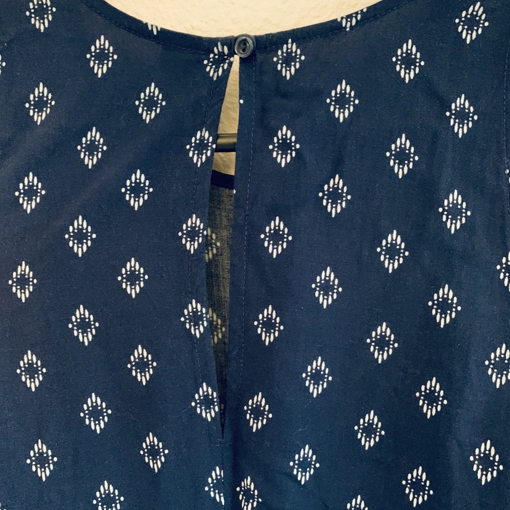 Patterned Dress - Picture 4 of 4